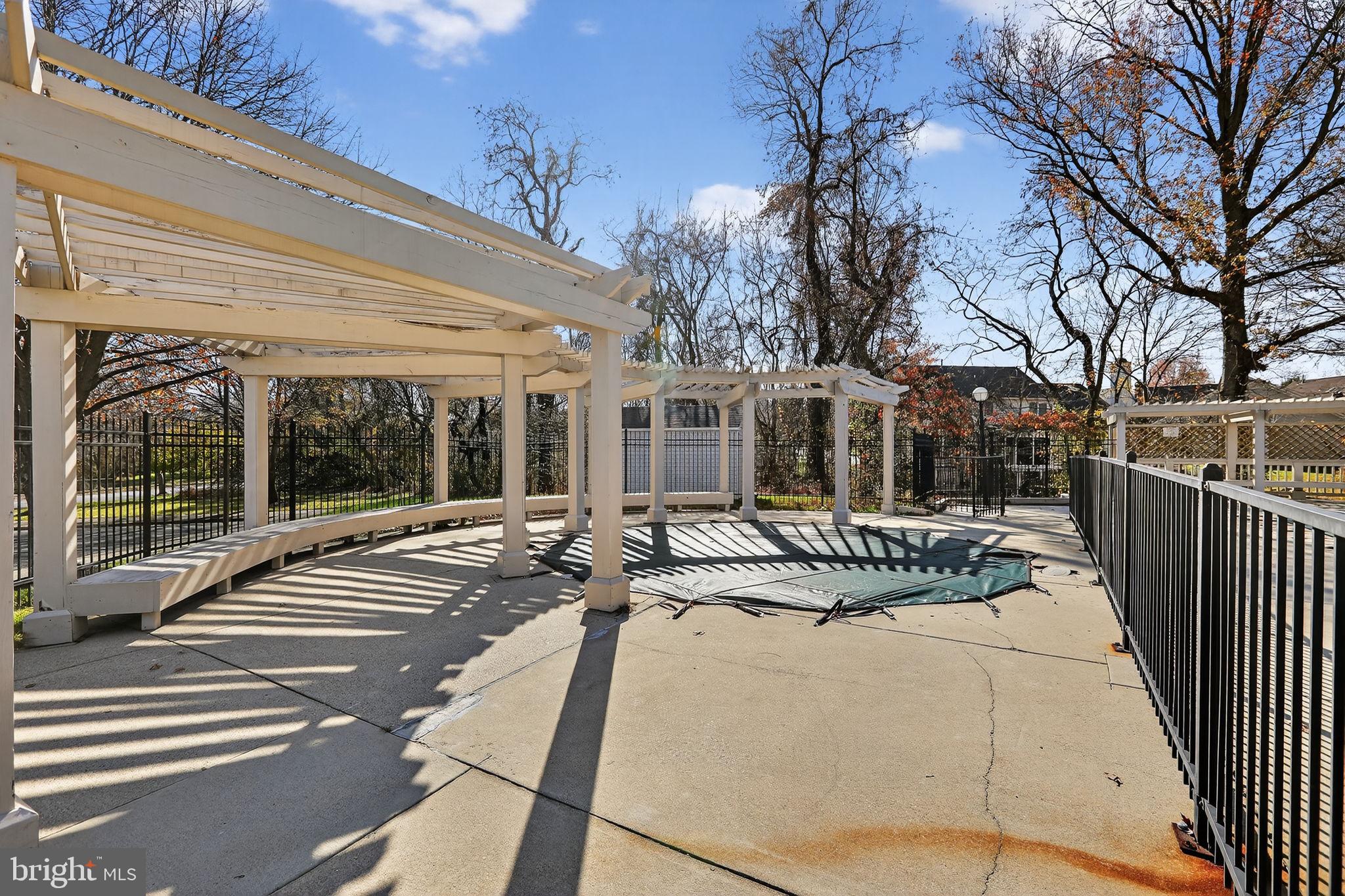 COLLINGTON STATION - Residential