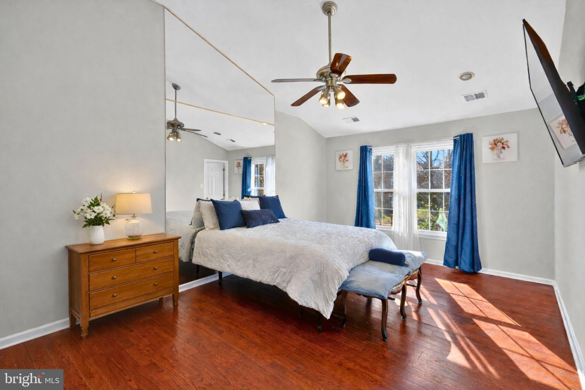 COLLINGTON STATION - Residential