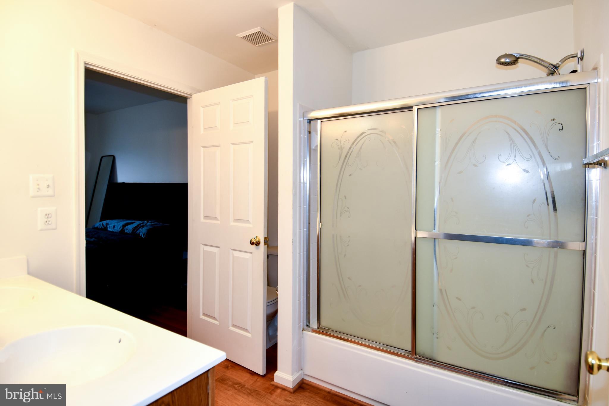 JAPONICA - Residential Lease