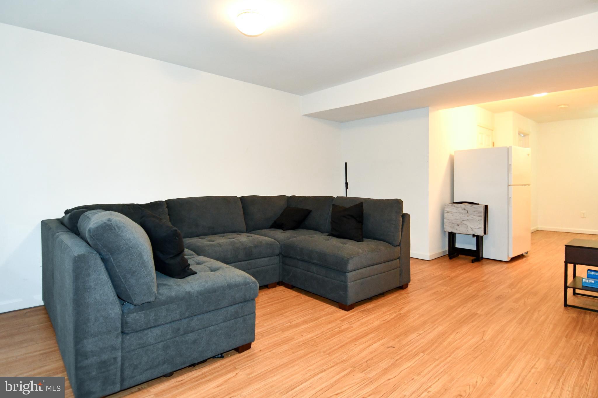 JAPONICA - Residential Lease