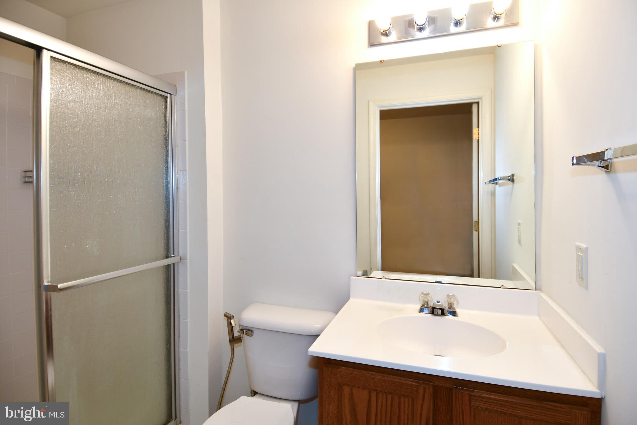 JAPONICA - Residential Lease