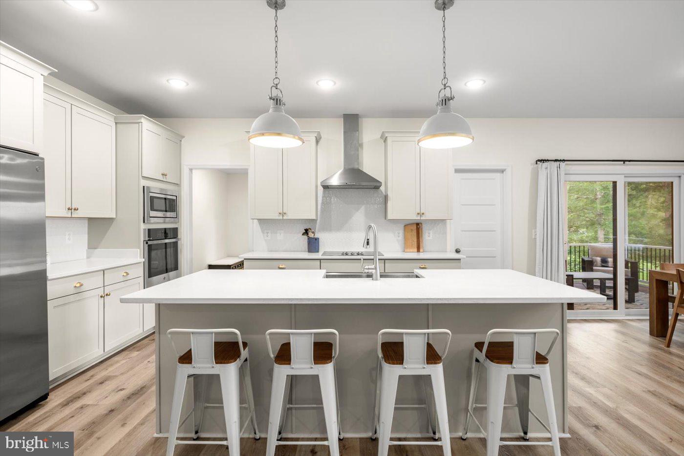 NOAHS LANDING - Residential