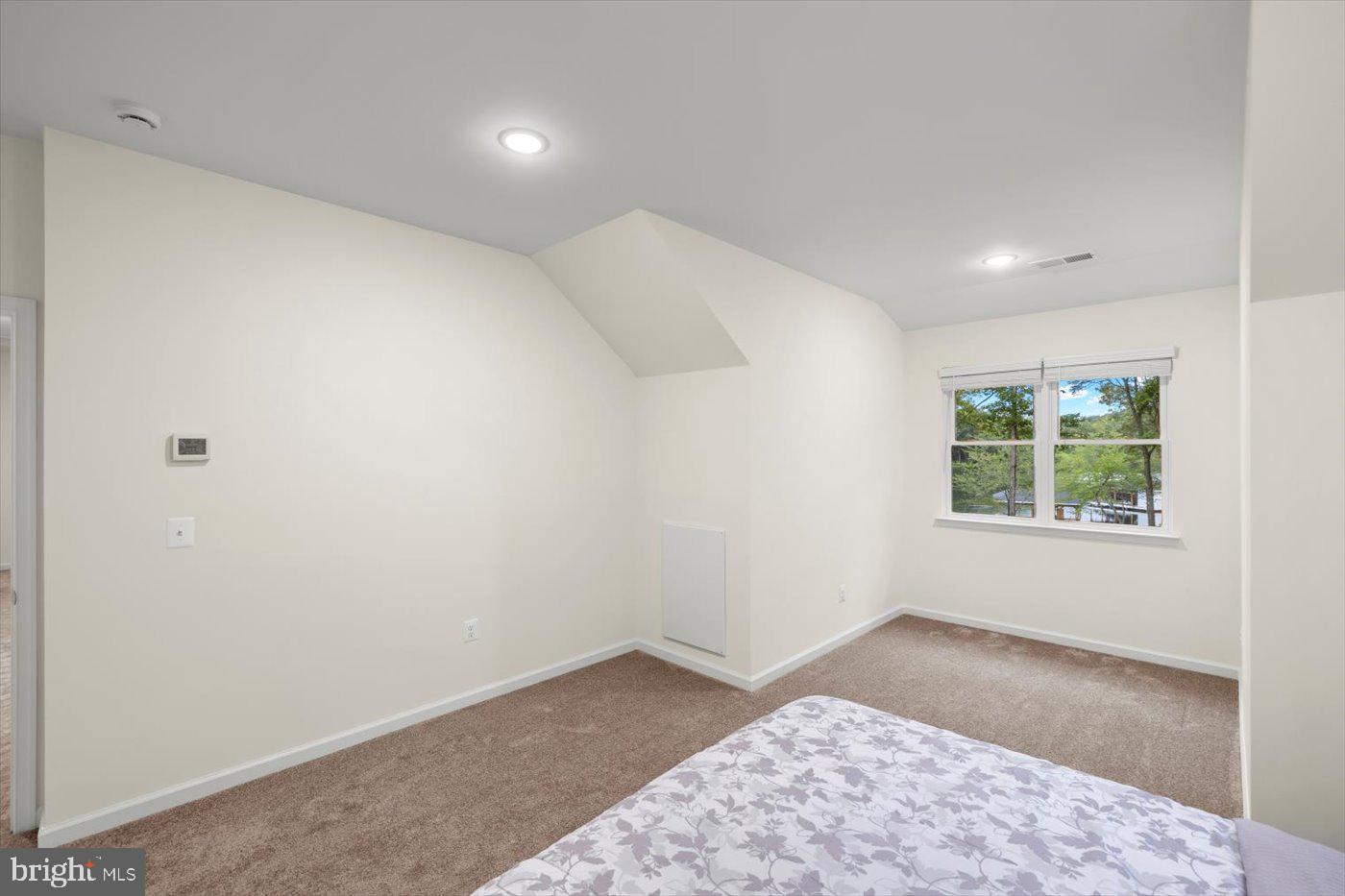 NOAHS LANDING - Residential