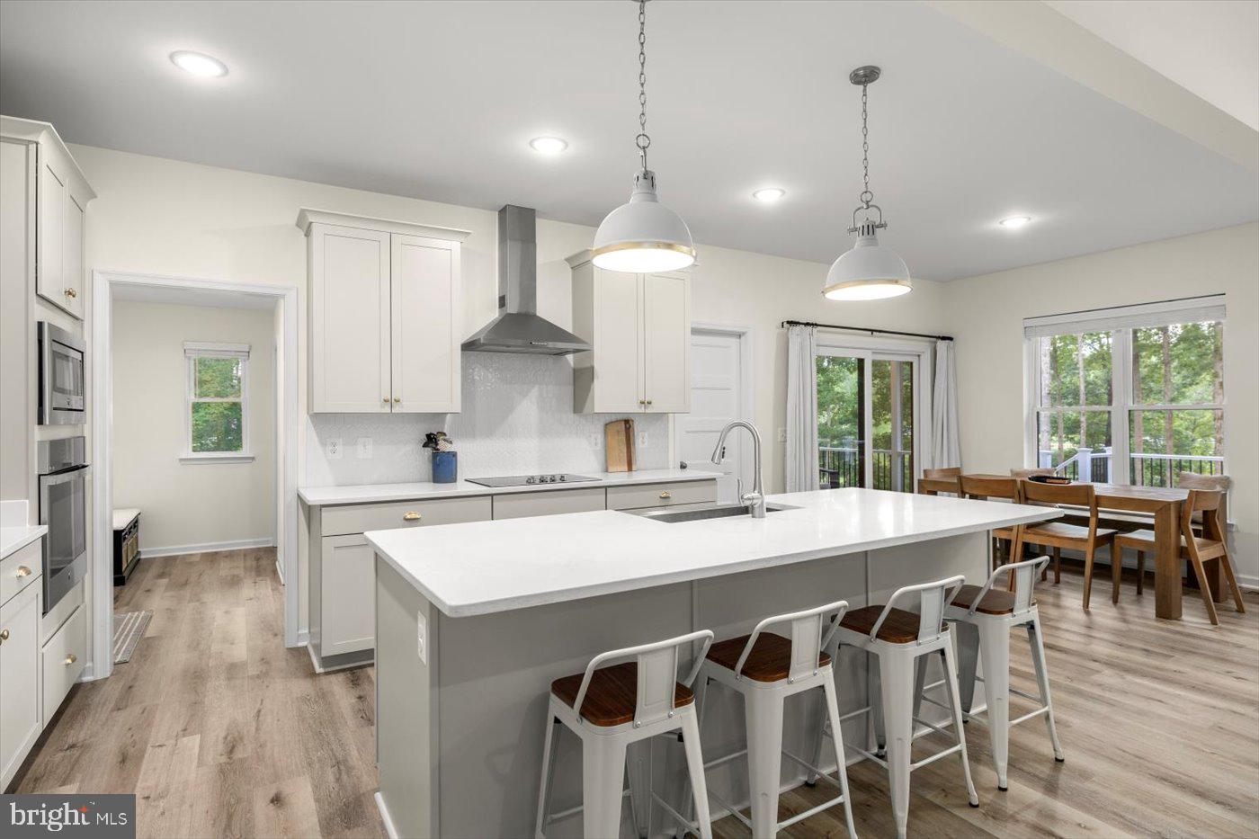 NOAHS LANDING - Residential