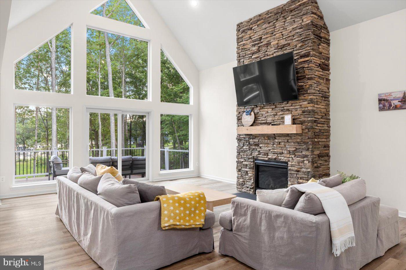 NOAHS LANDING - Residential