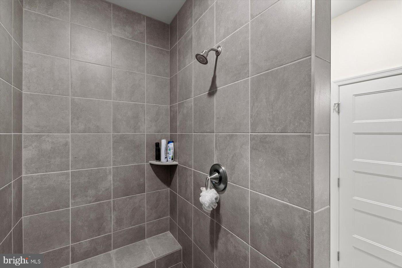 NOAHS LANDING - Residential