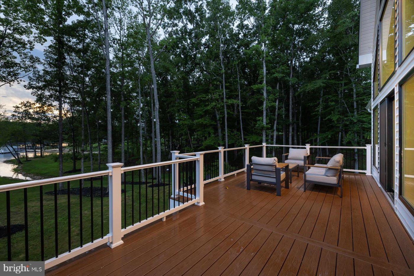 NOAHS LANDING - Residential