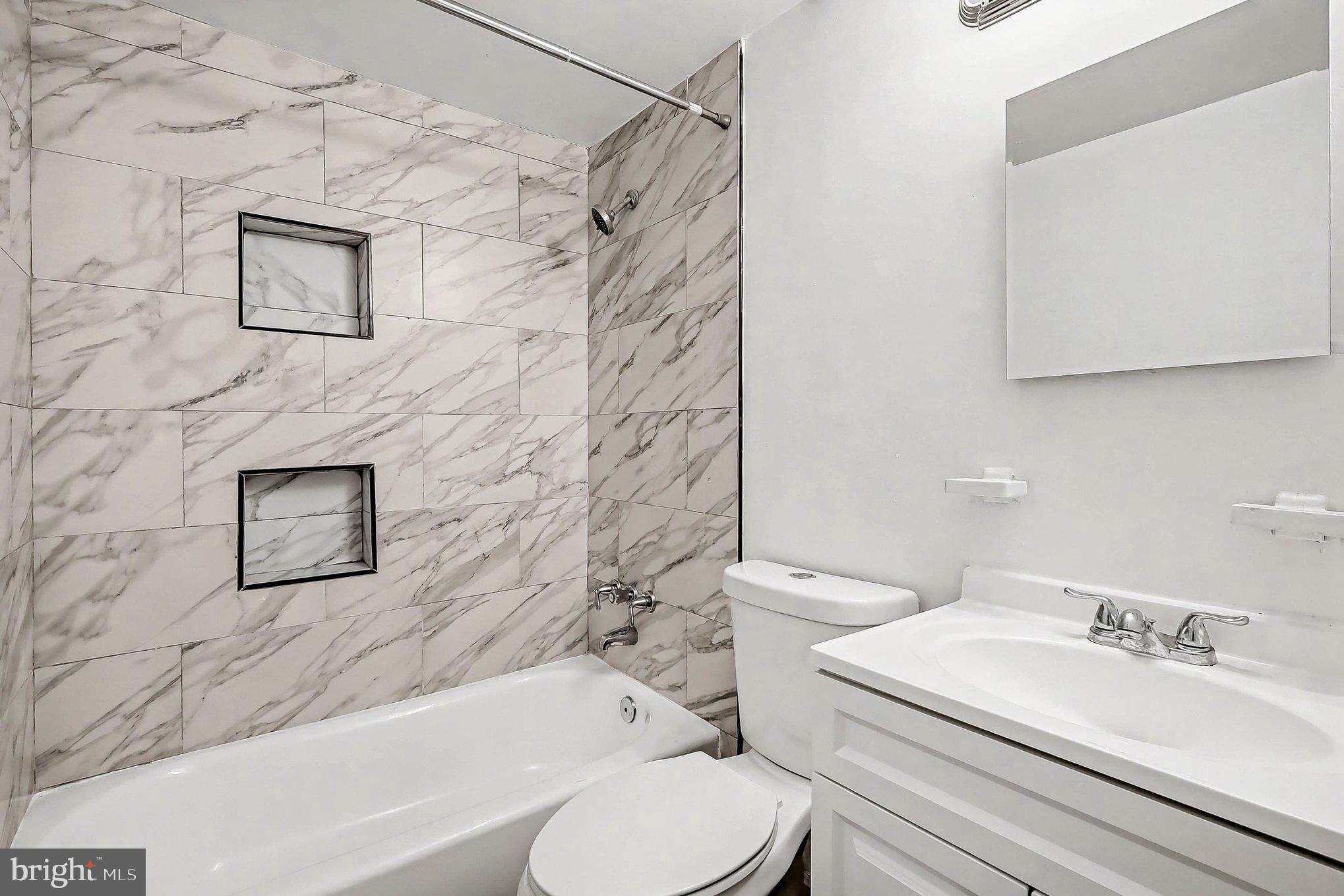 BRADBURY PARK - Residential