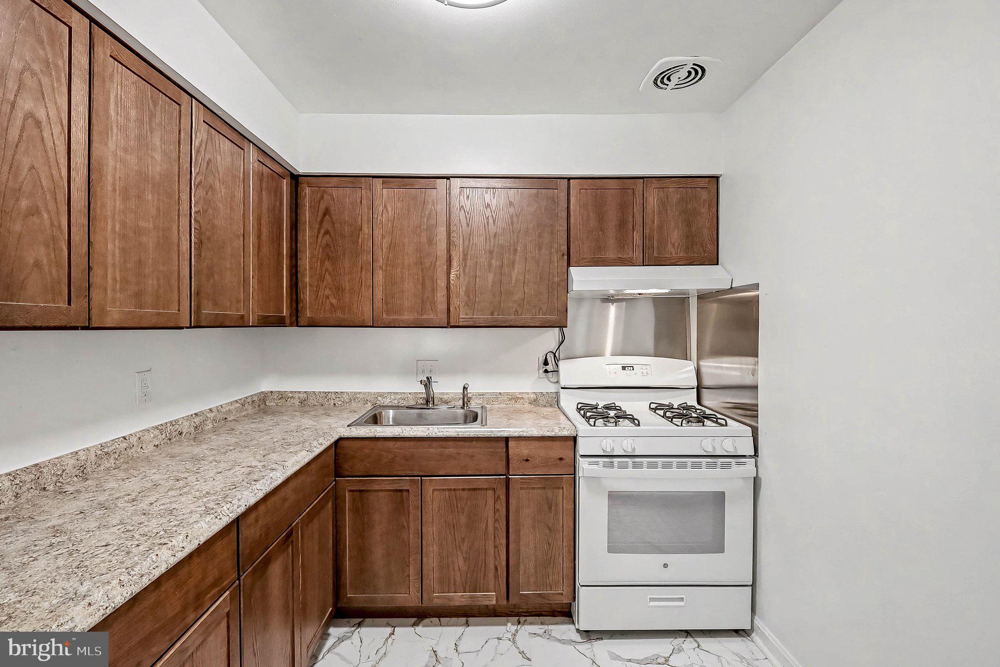 BRADBURY PARK - Residential