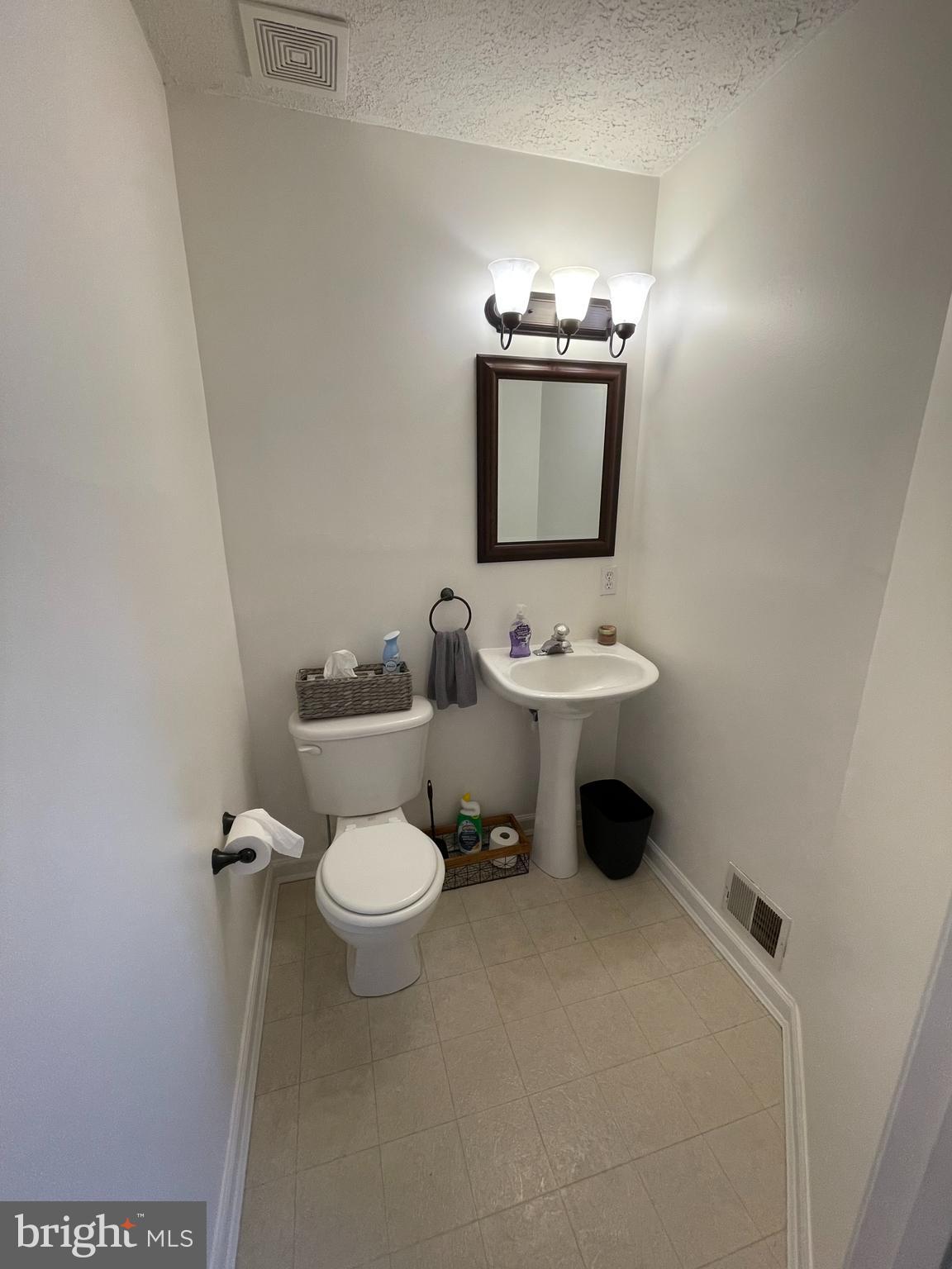 THE MDOWS OF ELK CRE - Residential