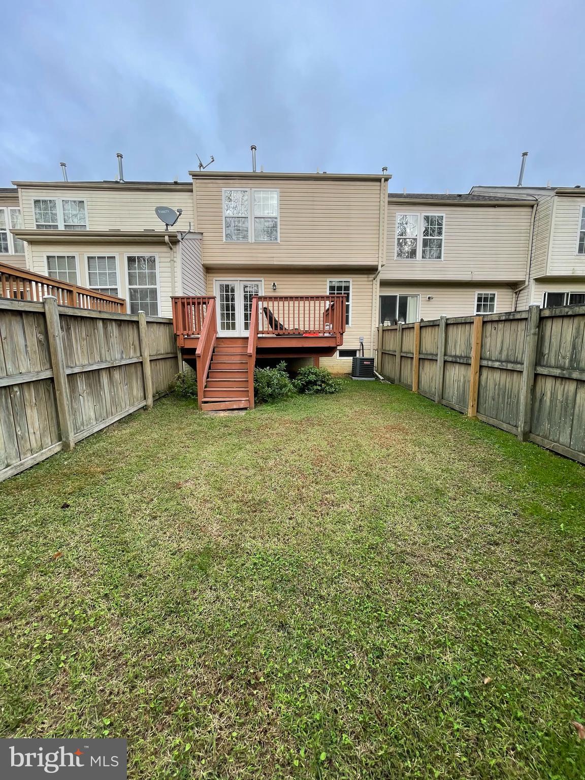 THE MDOWS OF ELK CRE - Residential