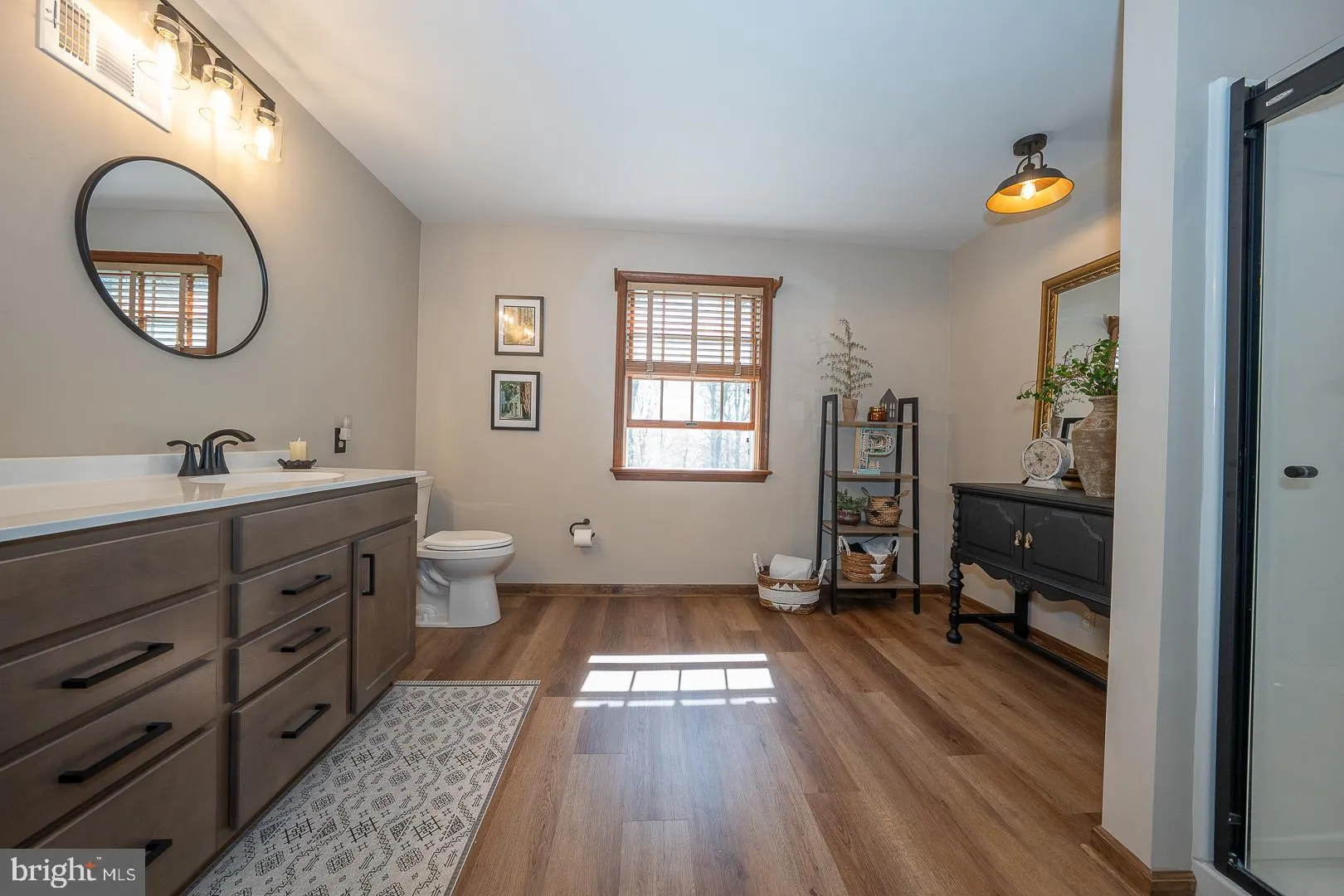 Glenmoore, Pennsylvania 19343, United States, 4 Bedrooms Bedrooms, ,3 BathroomsBathrooms,Residential,Active,121366