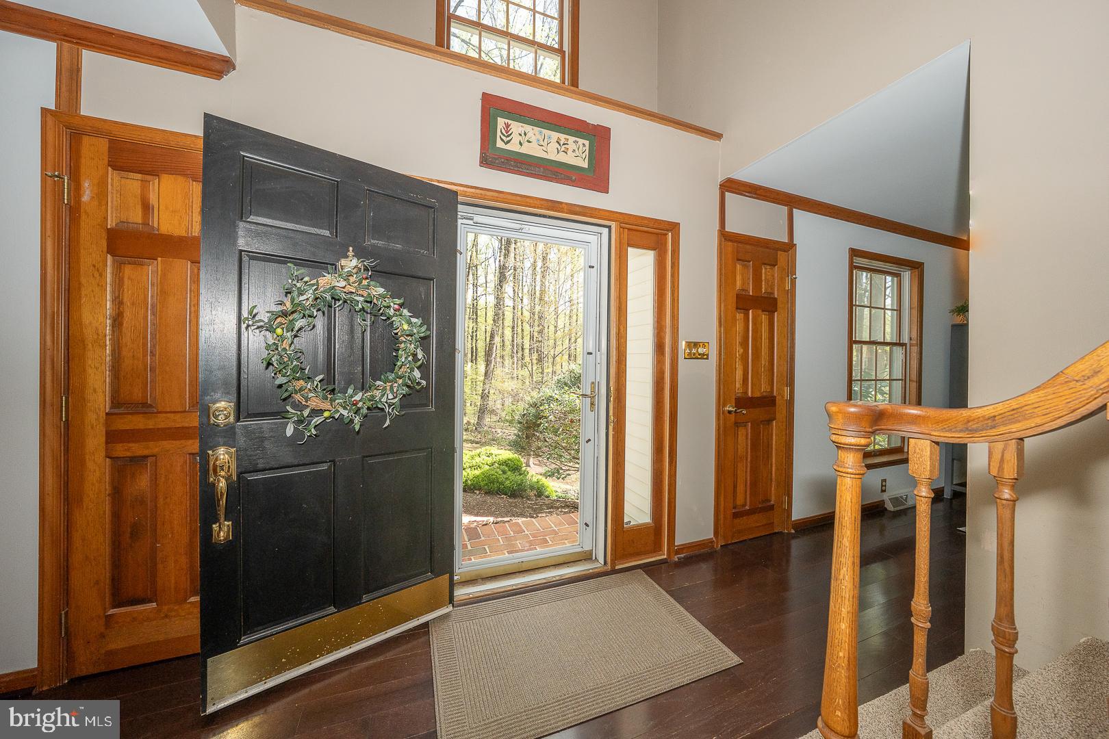 266 DEERHAVEN WAY