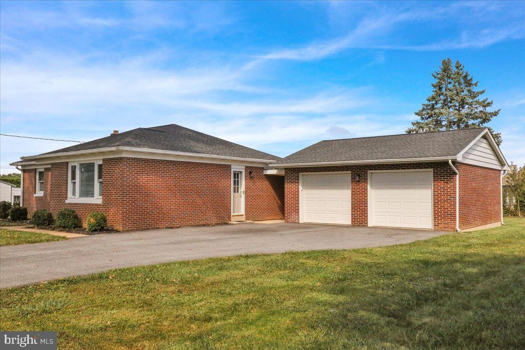 Photo of 203 Wynwood Drive, Willow Street, PA 17584 (MLS # PALA2057836)