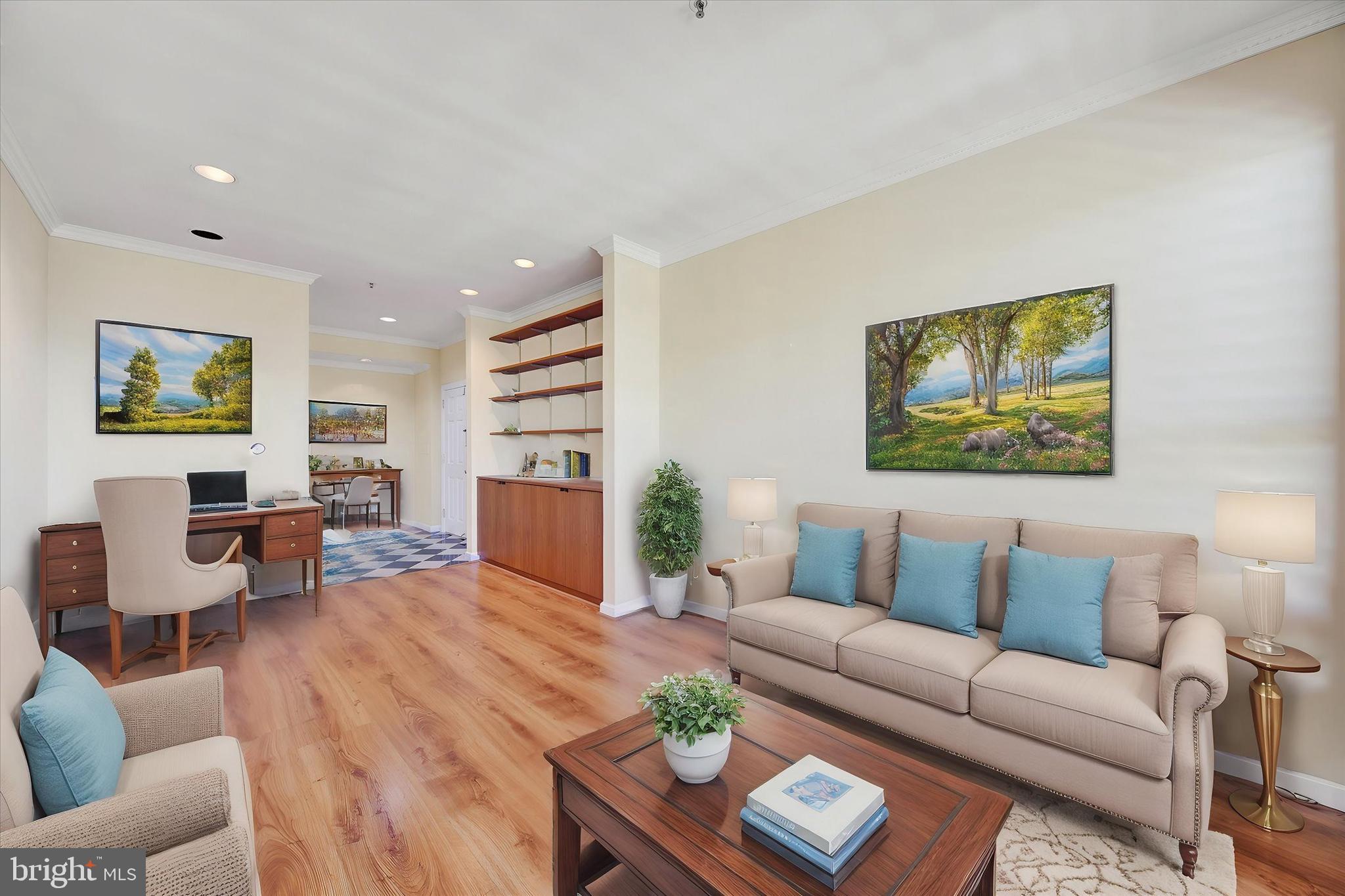 HARBOR COURT CONDOMINIUMS - Residential