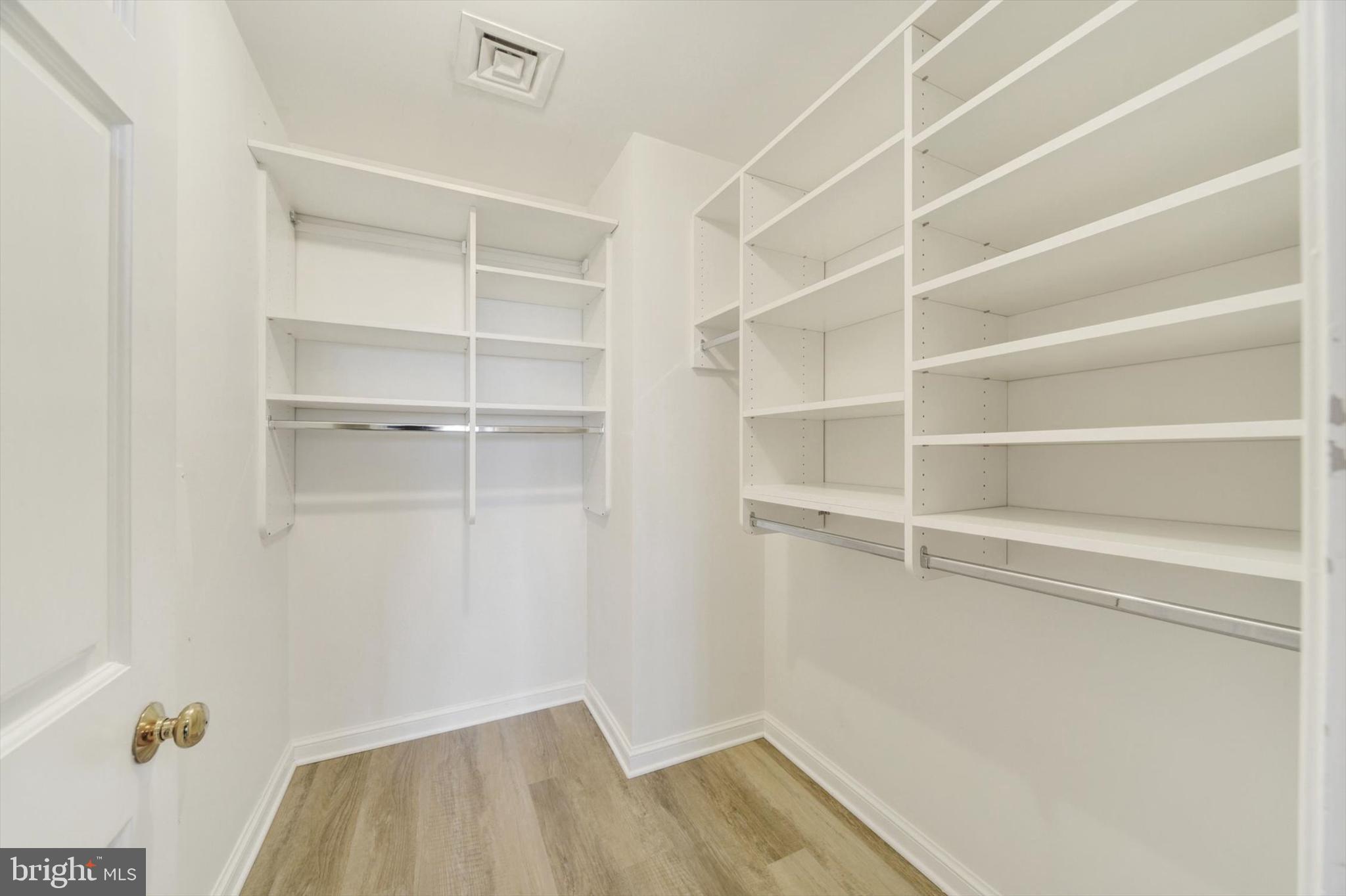 HARBOR COURT CONDOMINIUMS - Residential