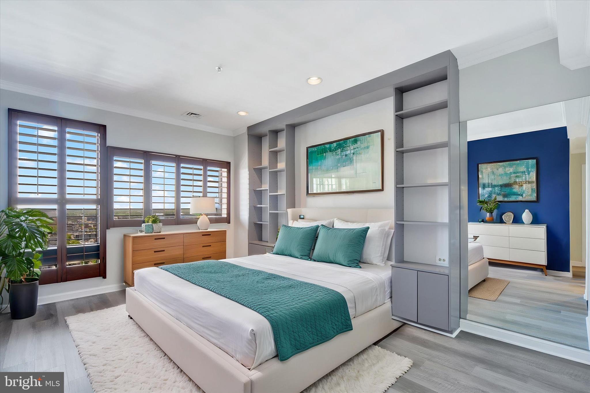 HARBOR COURT CONDOMINIUMS - Residential