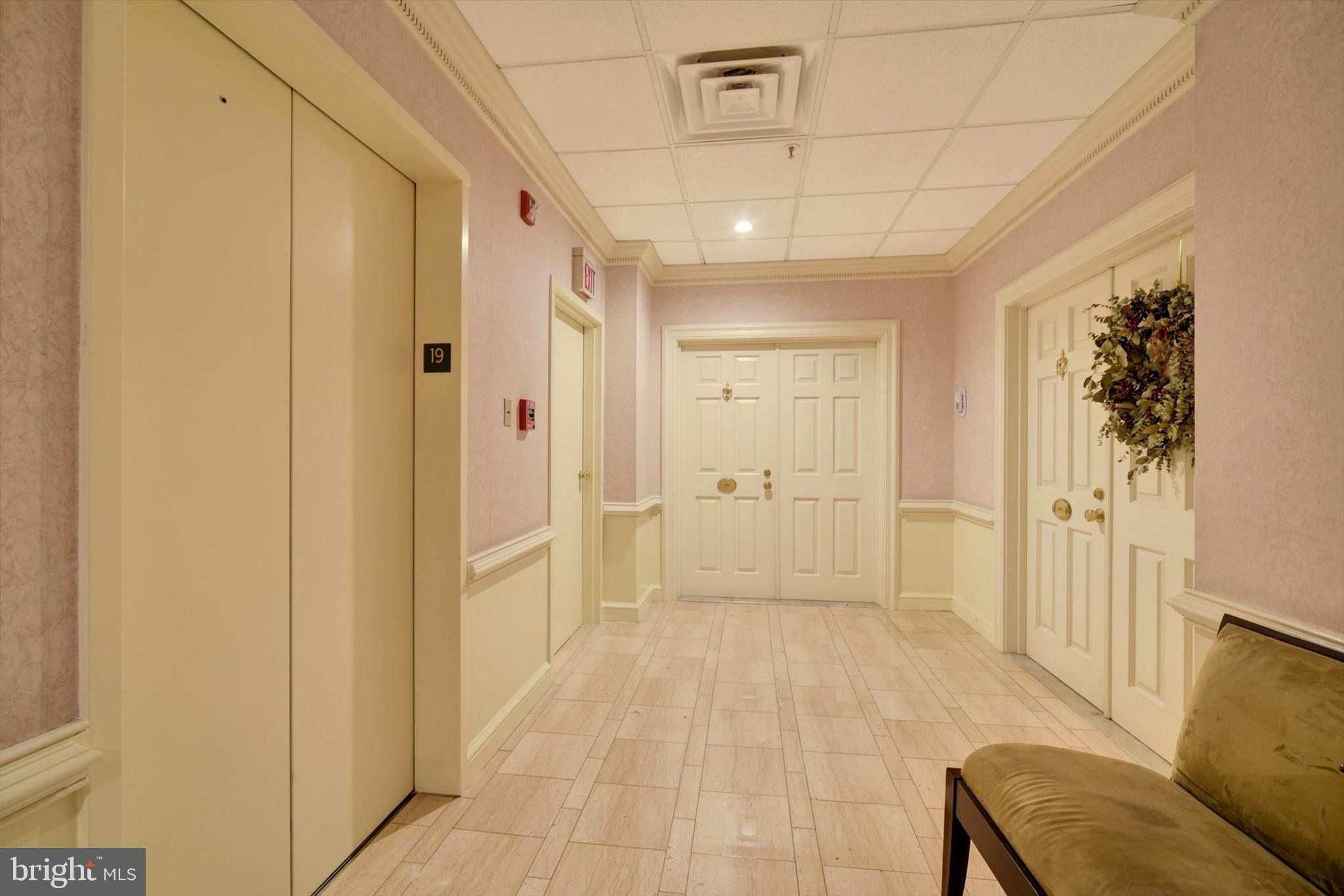 HARBOR COURT CONDOMINIUMS - Residential