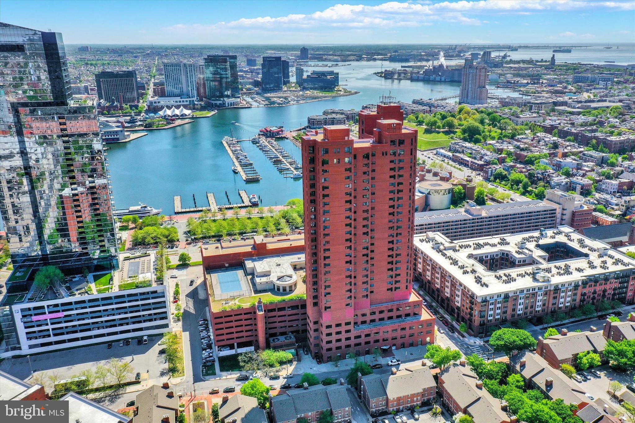 HARBOR COURT CONDOMINIUMS - Residential