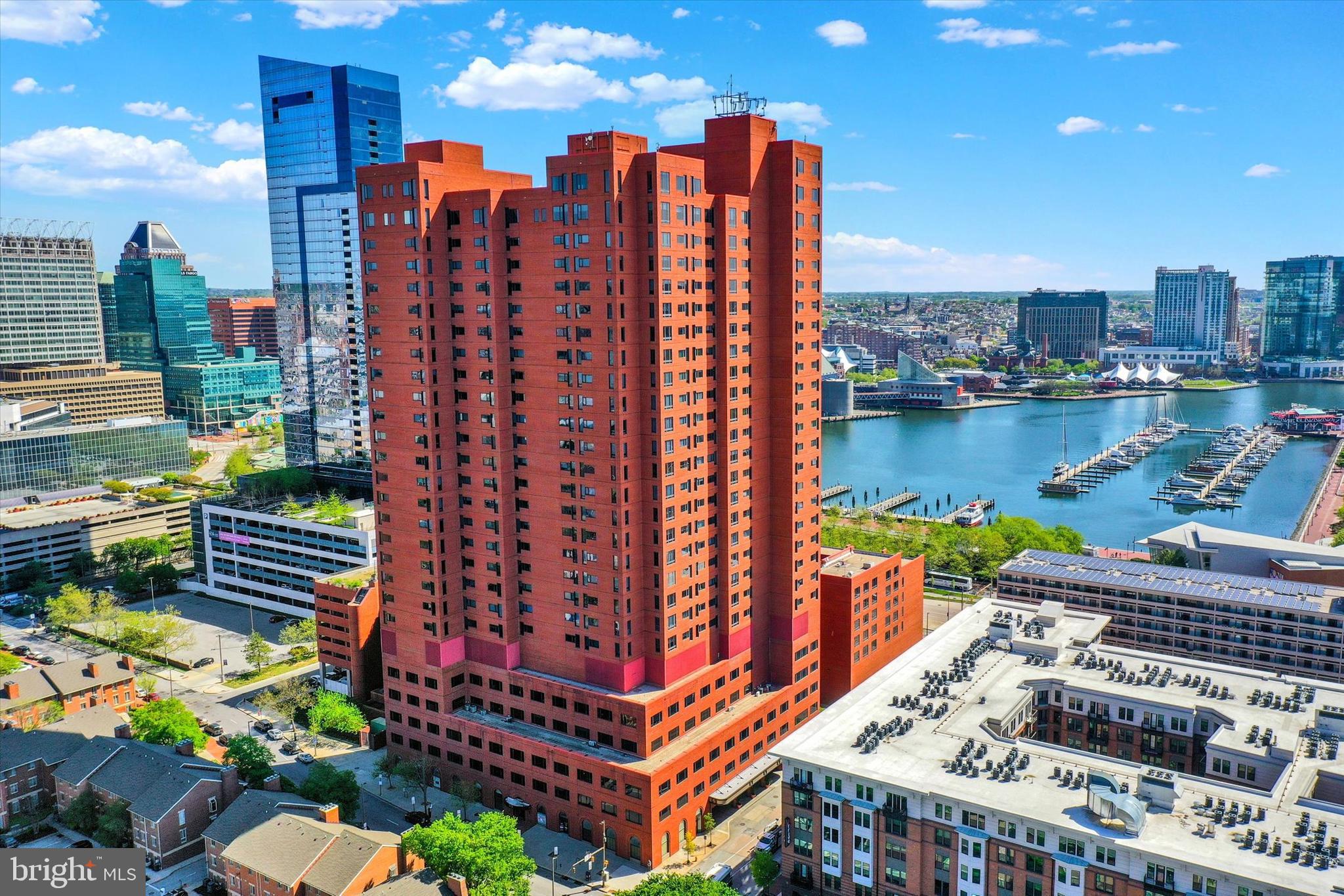 HARBOR COURT CONDOMINIUMS - Residential