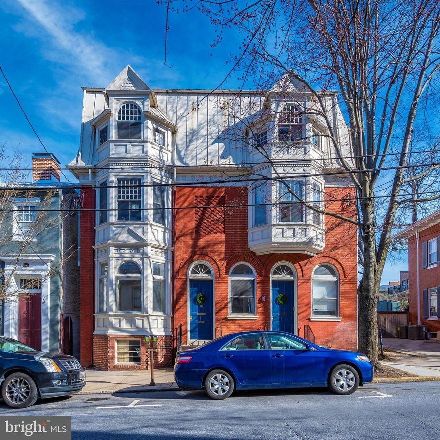 🏡 Welcome to your exquisite retreat in Frederick! This outstanding 1-bedroom 🛏️, 1-bath 🚽 apartment seamlessly blends historic allure with contemporary sophistication. Located on the esteemed Church Street, adjacent to the scenic Baker Park, this prime location offers both serenity and picturesque views.🏛️ 

 ✨ Key Features ✨ 

🏚️ Spacious and thoughtfully designed layout 
🍽️ Separate dining room for formal meals and gatherings 
🍲 Well-equipped kitchen with black stainless steel appliances, marble, and quartzite counters 
 🛌 Cozy bedroom for peaceful relaxation 
🧺 In-unit washer/dryer for ultimate convenience 

🐾 Embrace the pet-friendly atmosphere, ensuring your furry companions can delight in the pleasures of residing in this vibrant neighborhood, filled with charming shops and delightful dining options. Revel in the natural beauty of the nearby park. 

Experience the best of both worlds with this luxurious 1-bedroom apartment — where historic charm meets contemporary living.