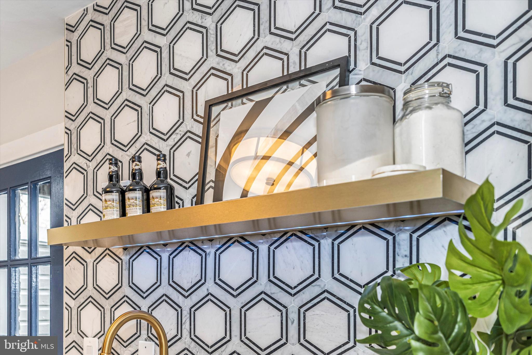 DOWNTOWN FREDERICK - Residential Lease