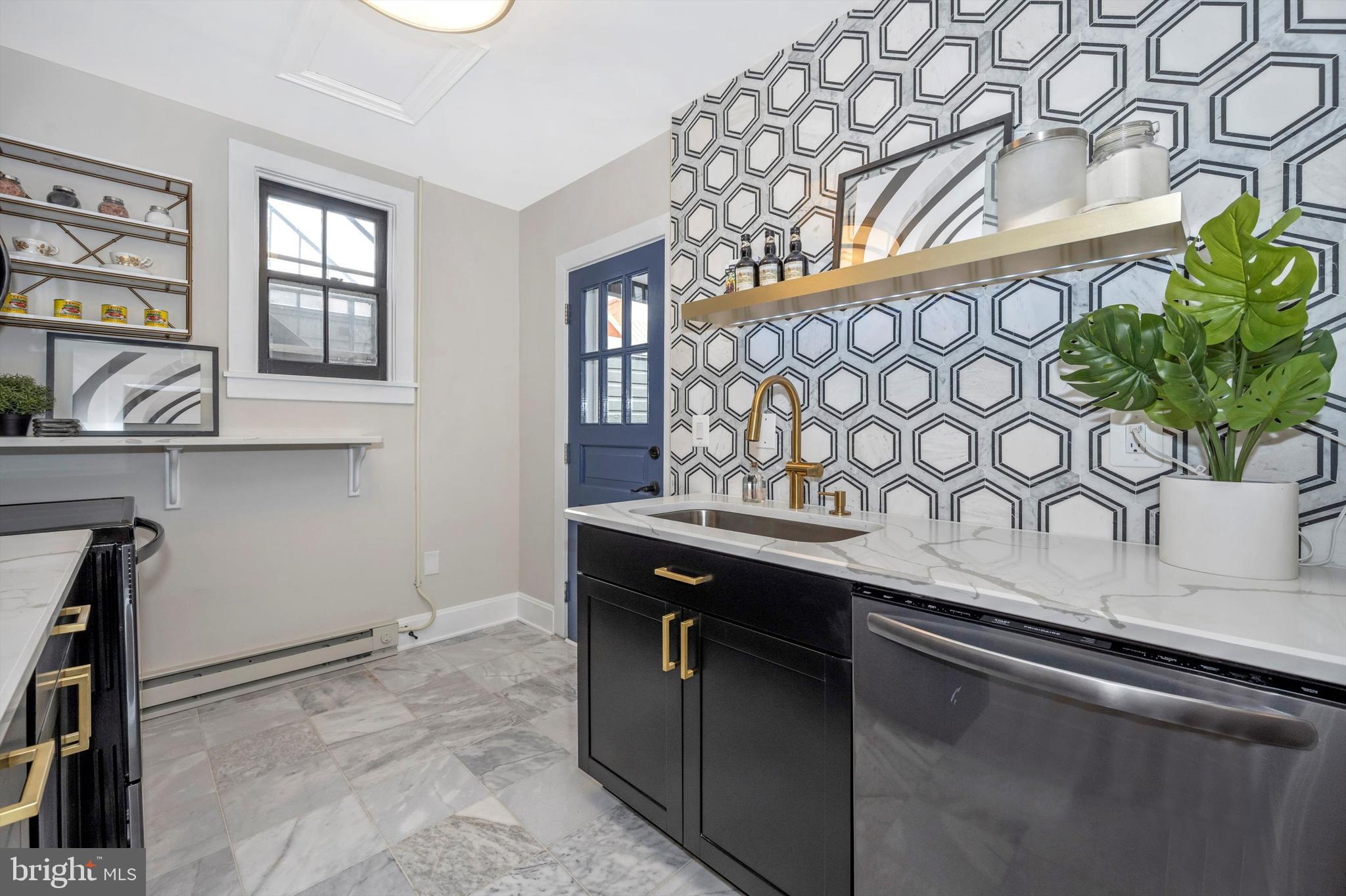 DOWNTOWN FREDERICK - Residential Lease