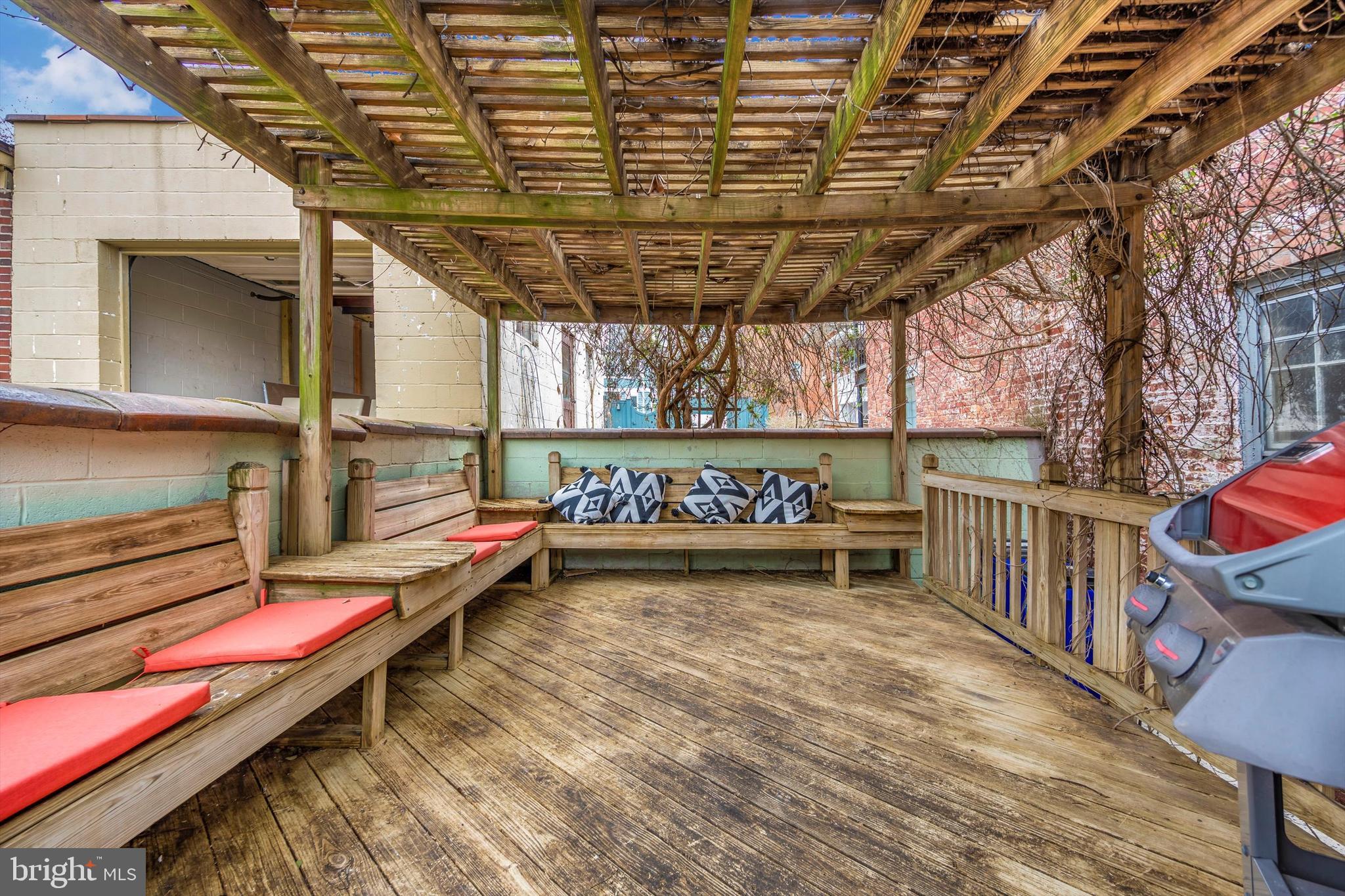 DOWNTOWN FREDERICK - Residential Lease