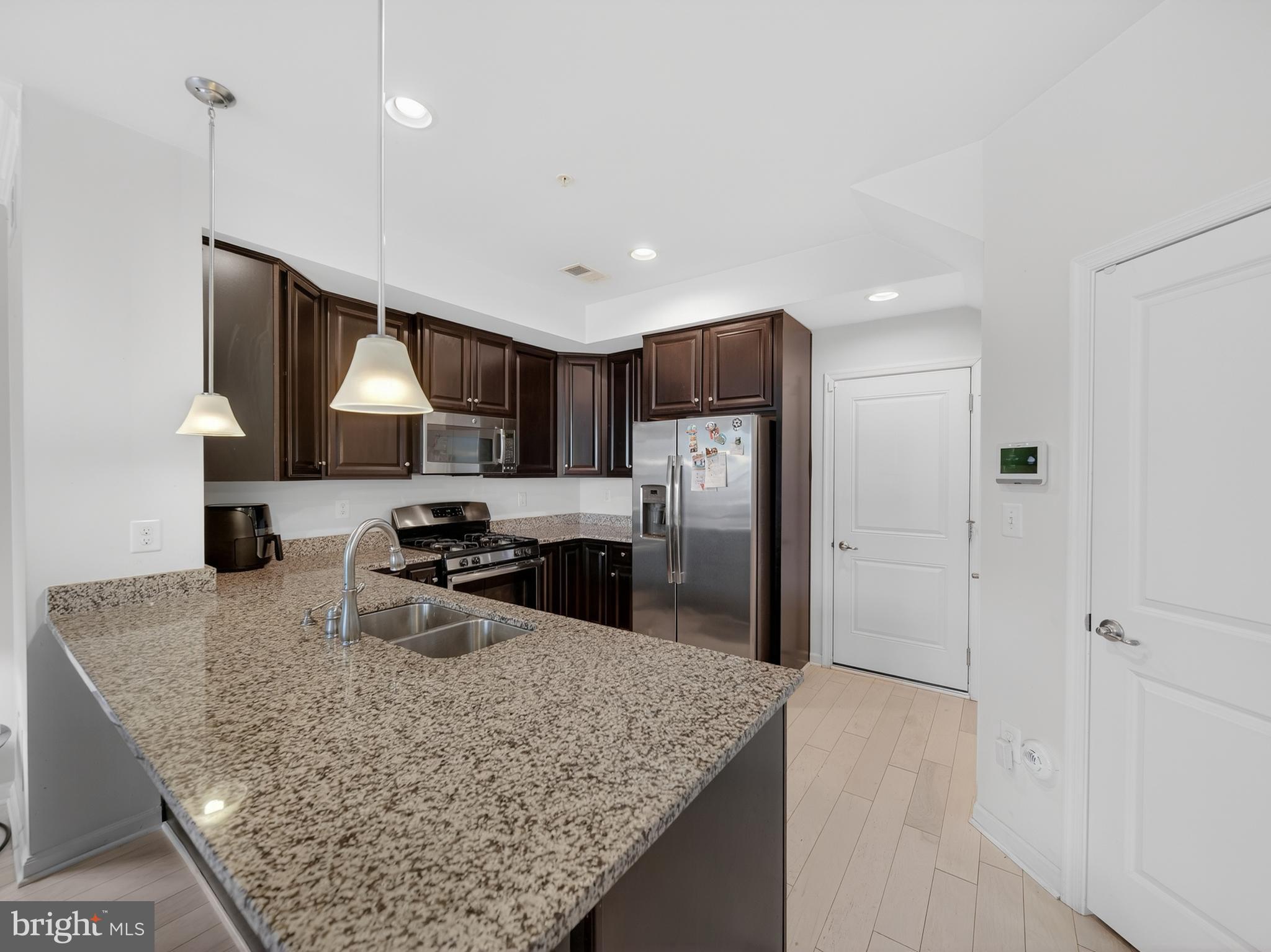 BALLENGER CREEK - Residential