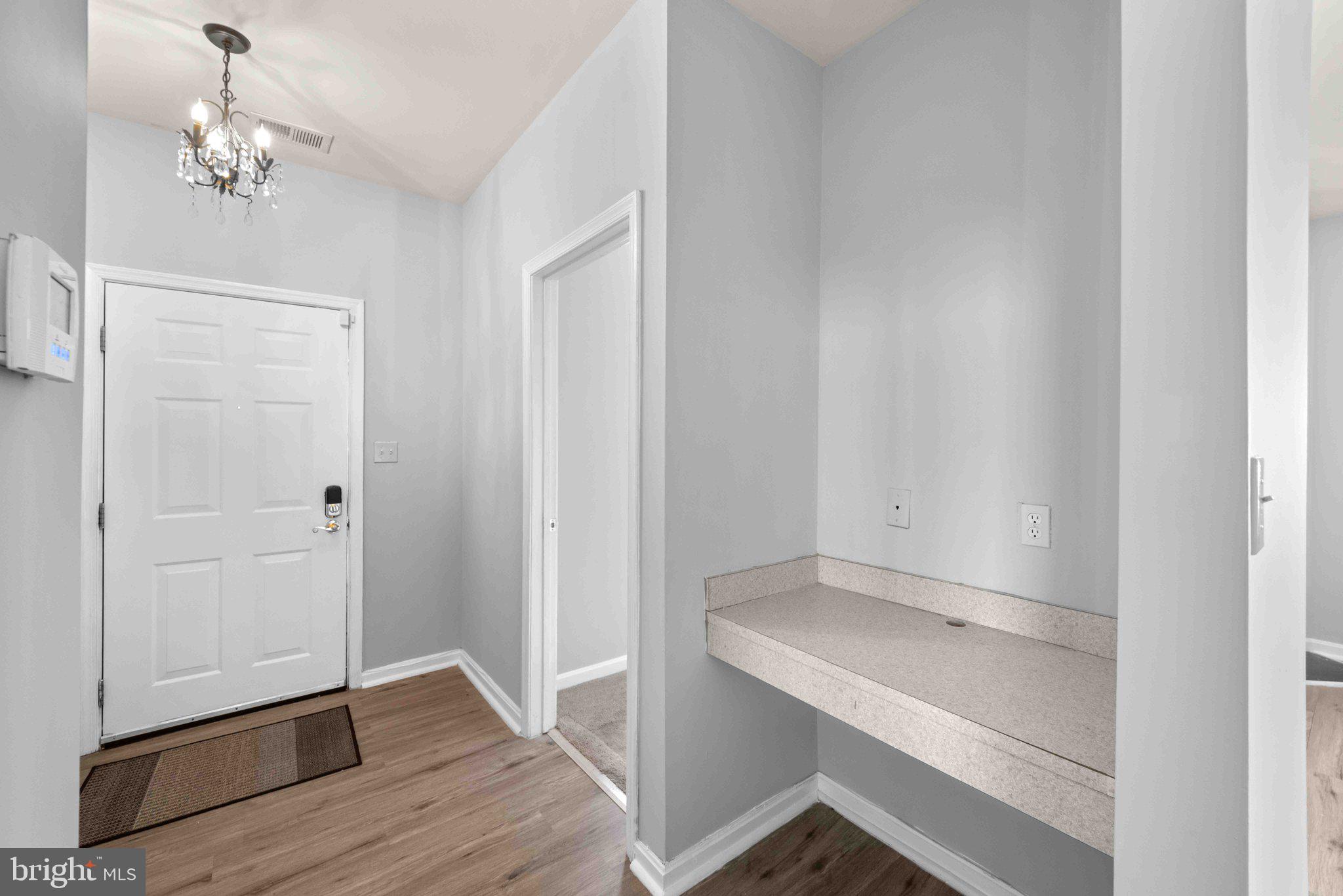 WINDSOR CROSSING - Residential