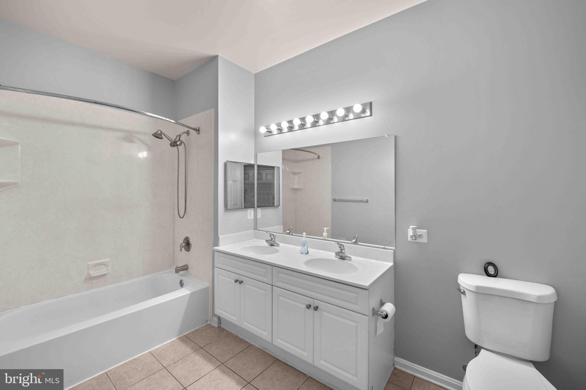 WINDSOR CROSSING - Residential