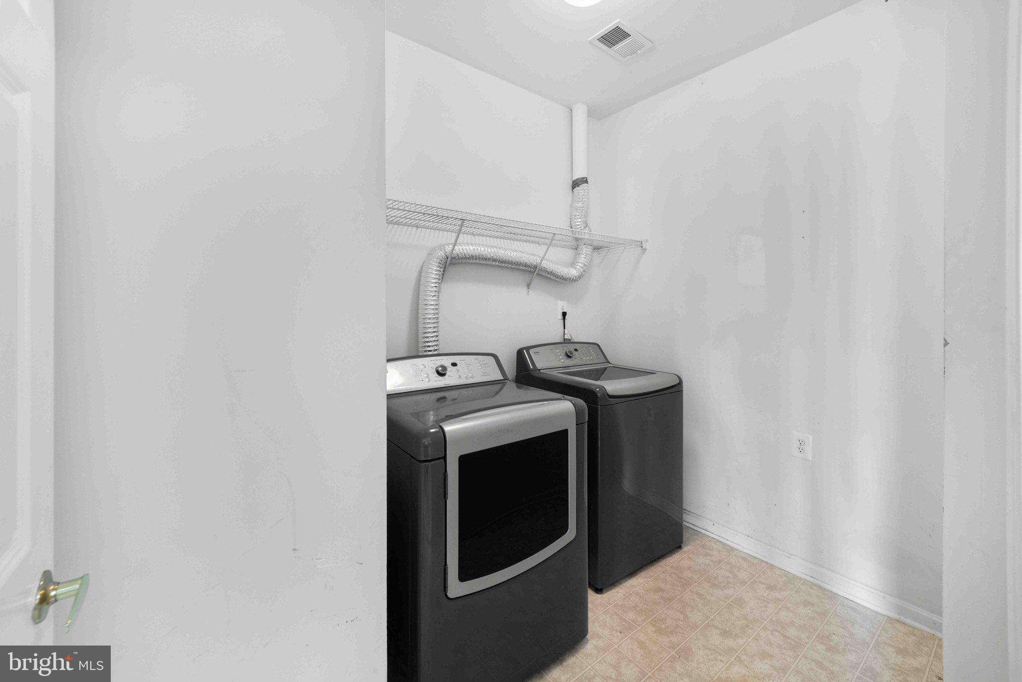 WINDSOR CROSSING - Residential