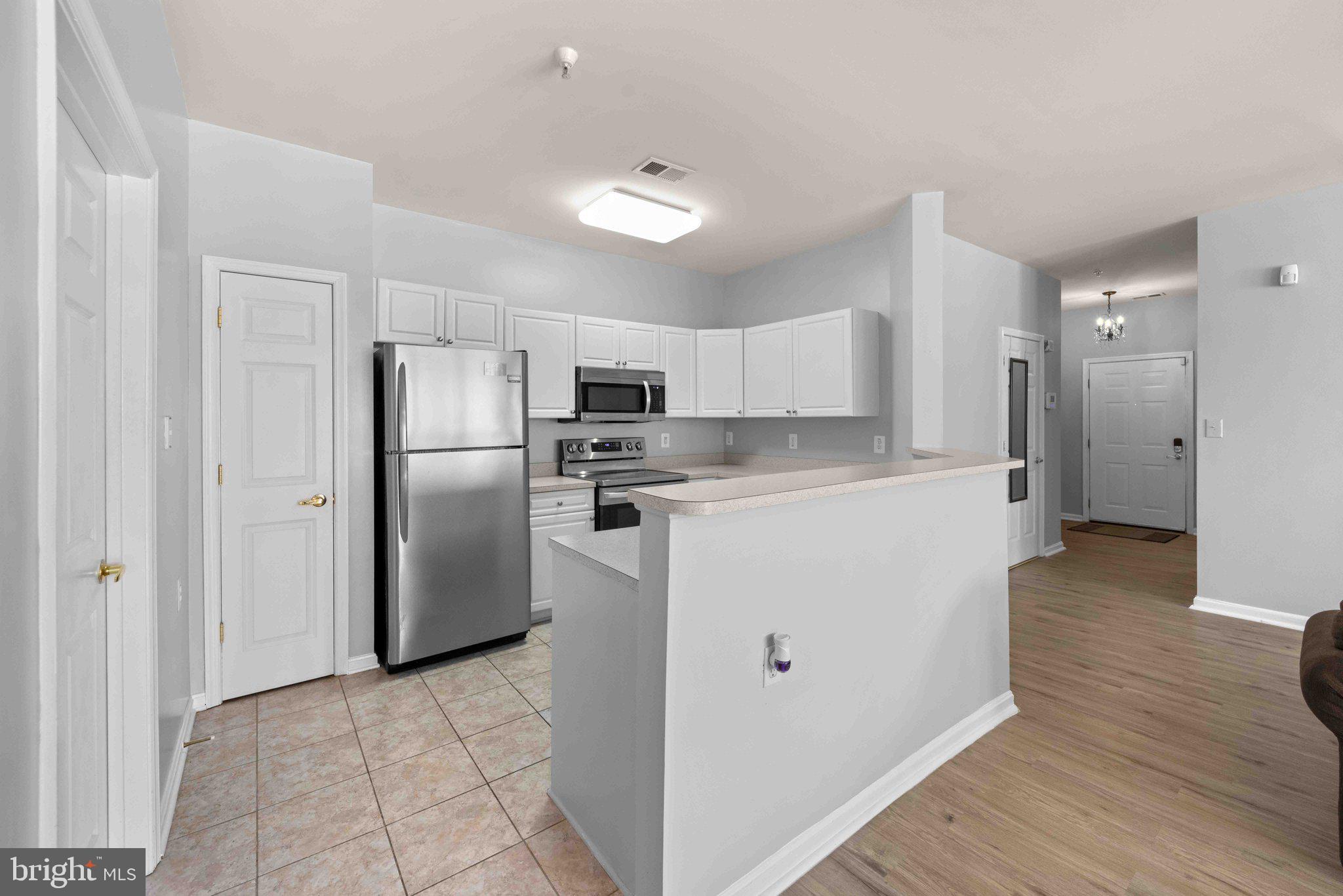 WINDSOR CROSSING - Residential