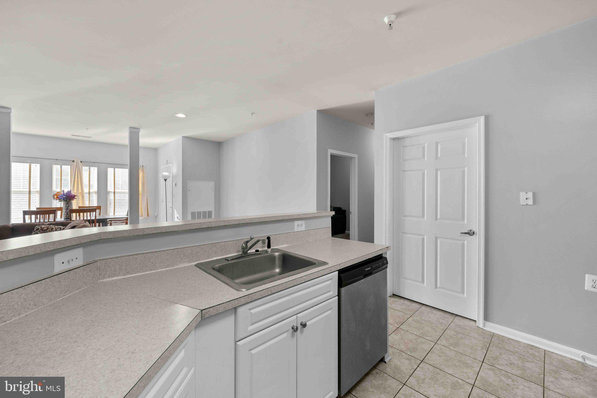 WINDSOR CROSSING - Residential