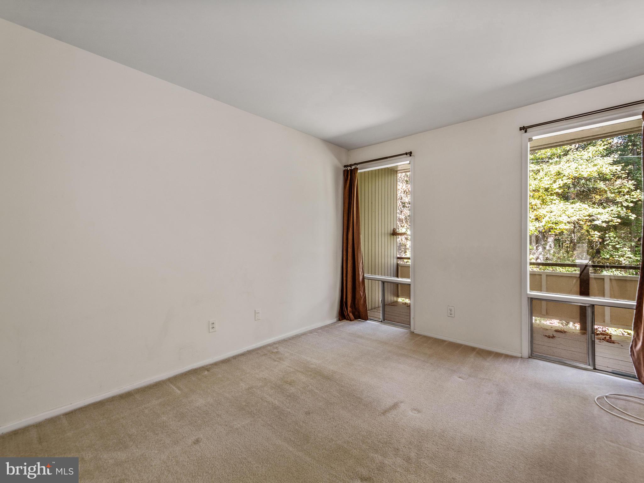 SPRING LAKE GARDEN CONDOMINIUM - Residential