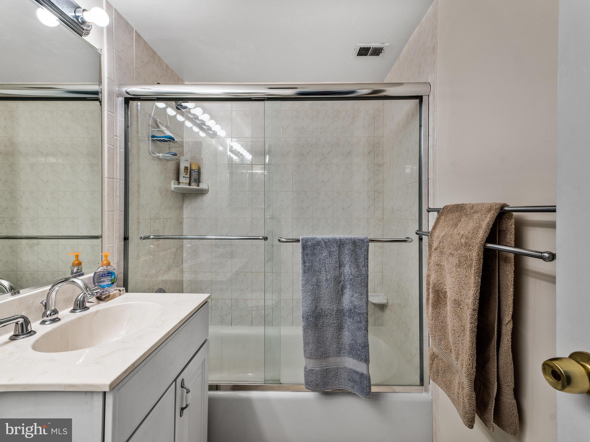 SPRING LAKE GARDEN CONDOMINIUM - Residential