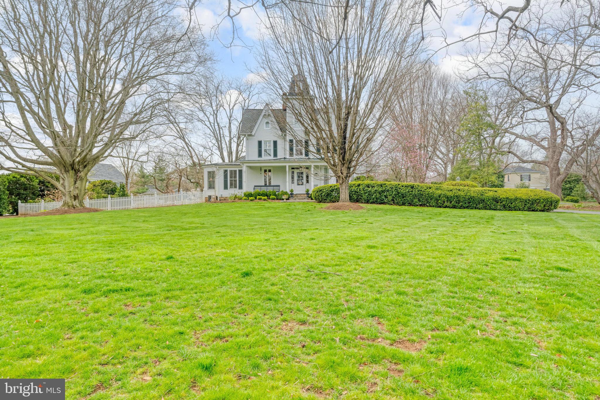 COBBS GROVE - Residential