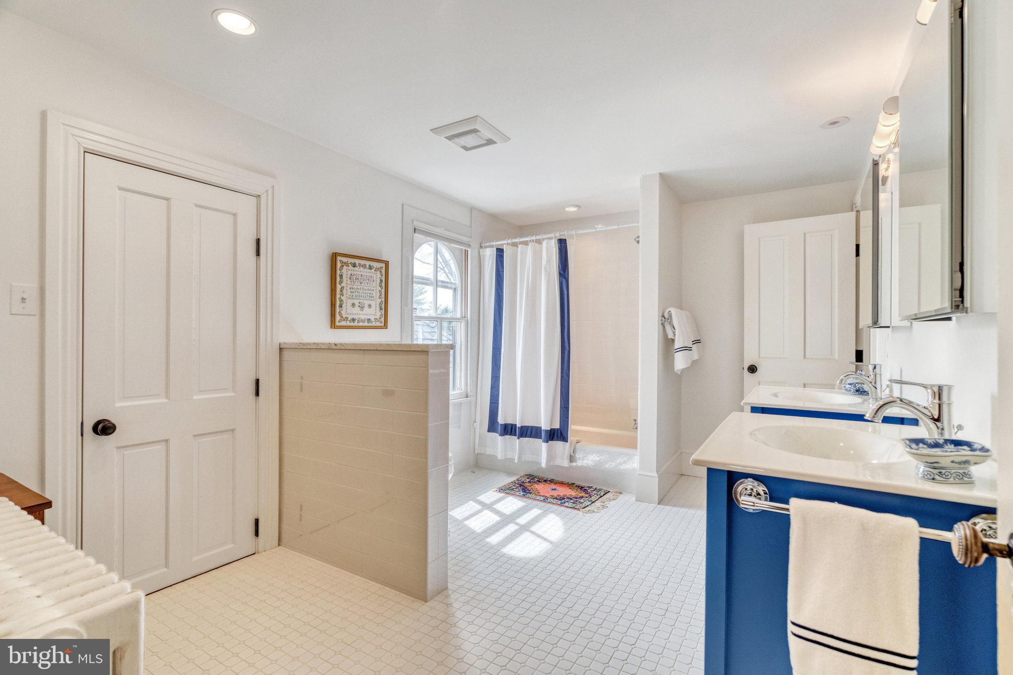 COBBS GROVE - Residential