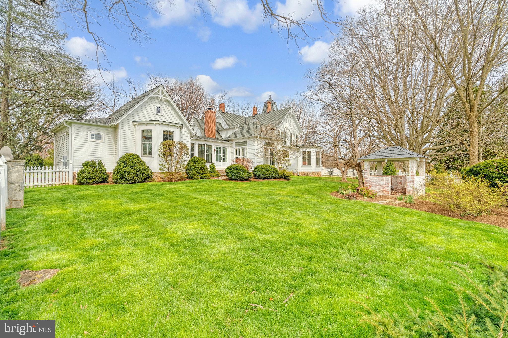 COBBS GROVE - Residential