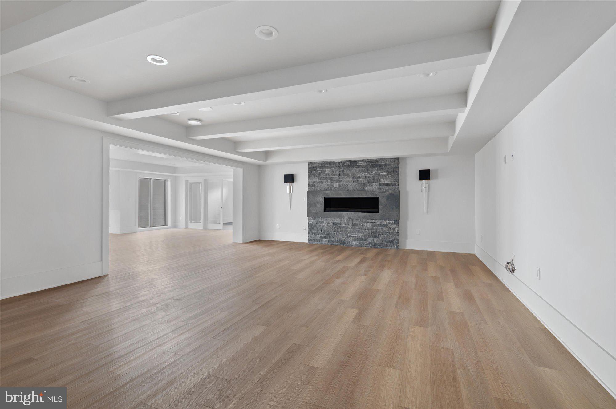 ROCK SPRING - Residential