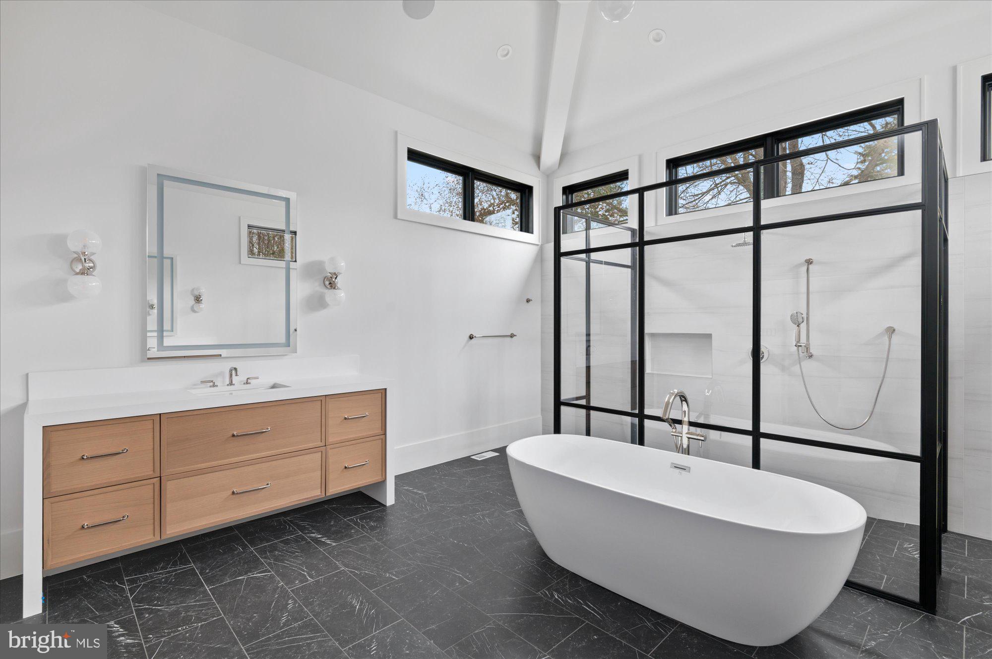 ROCK SPRING - Residential