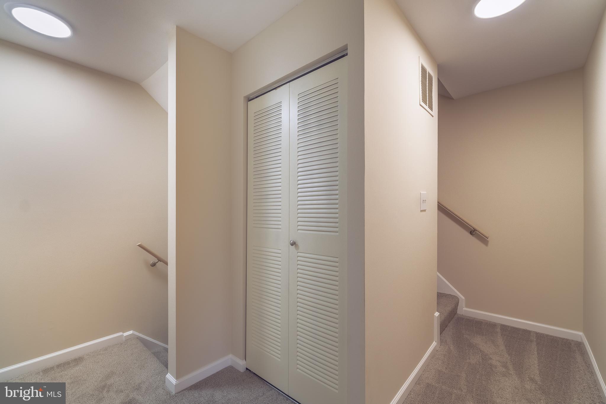 ESSEX PLACE - Residential