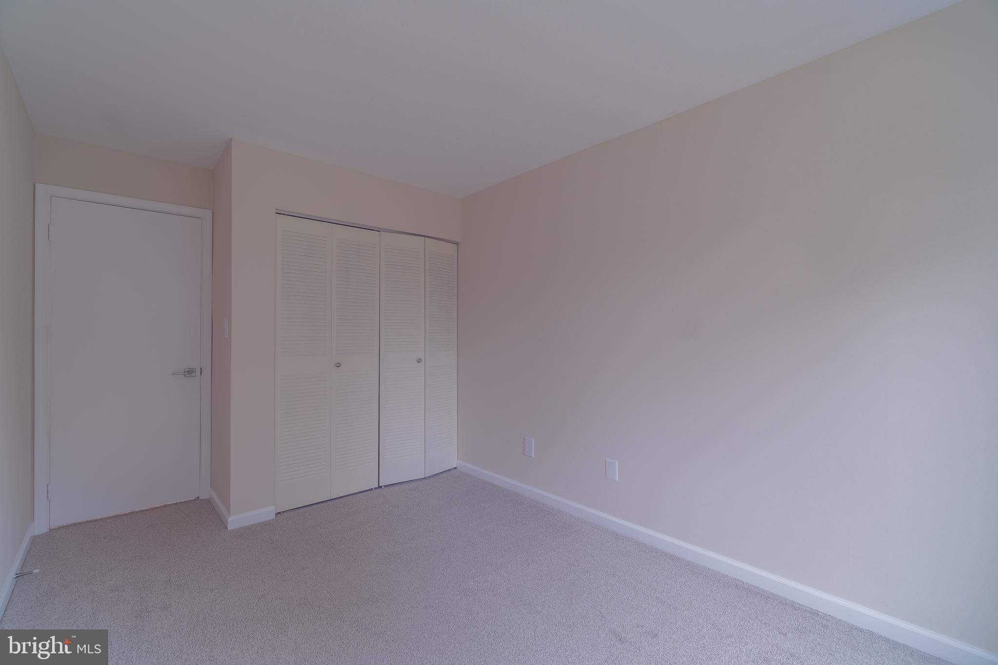 ESSEX PLACE - Residential