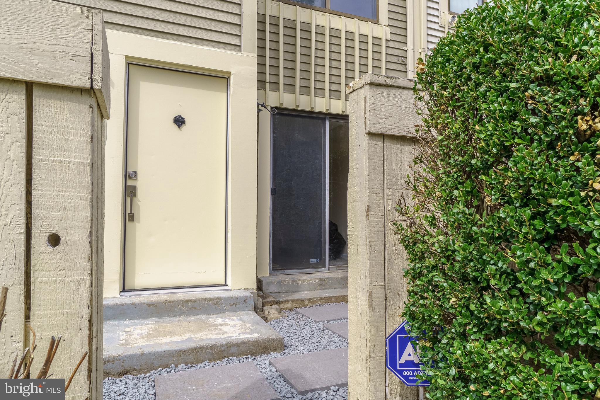 9416 PENSHURST COURT