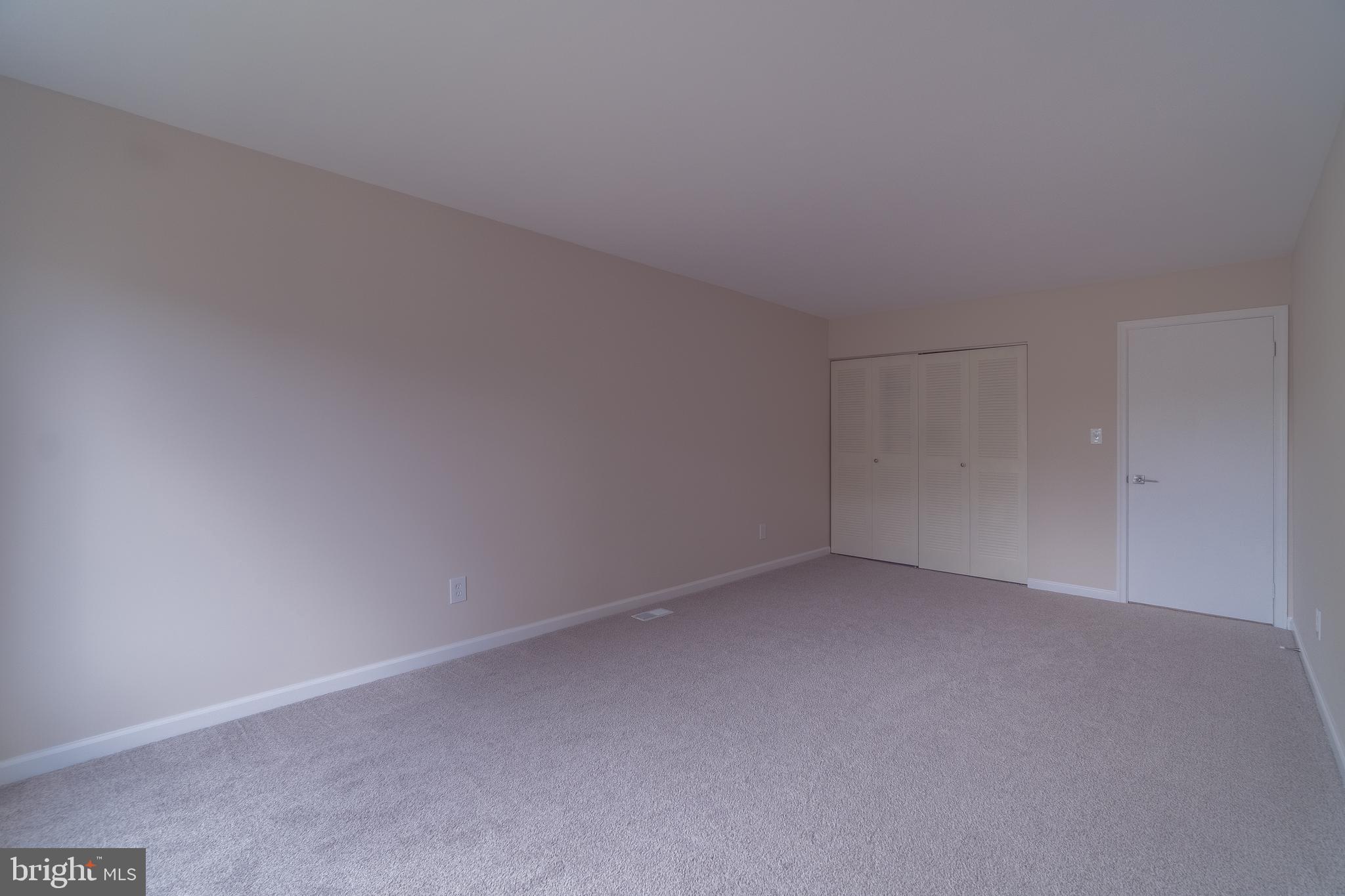 ESSEX PLACE - Residential