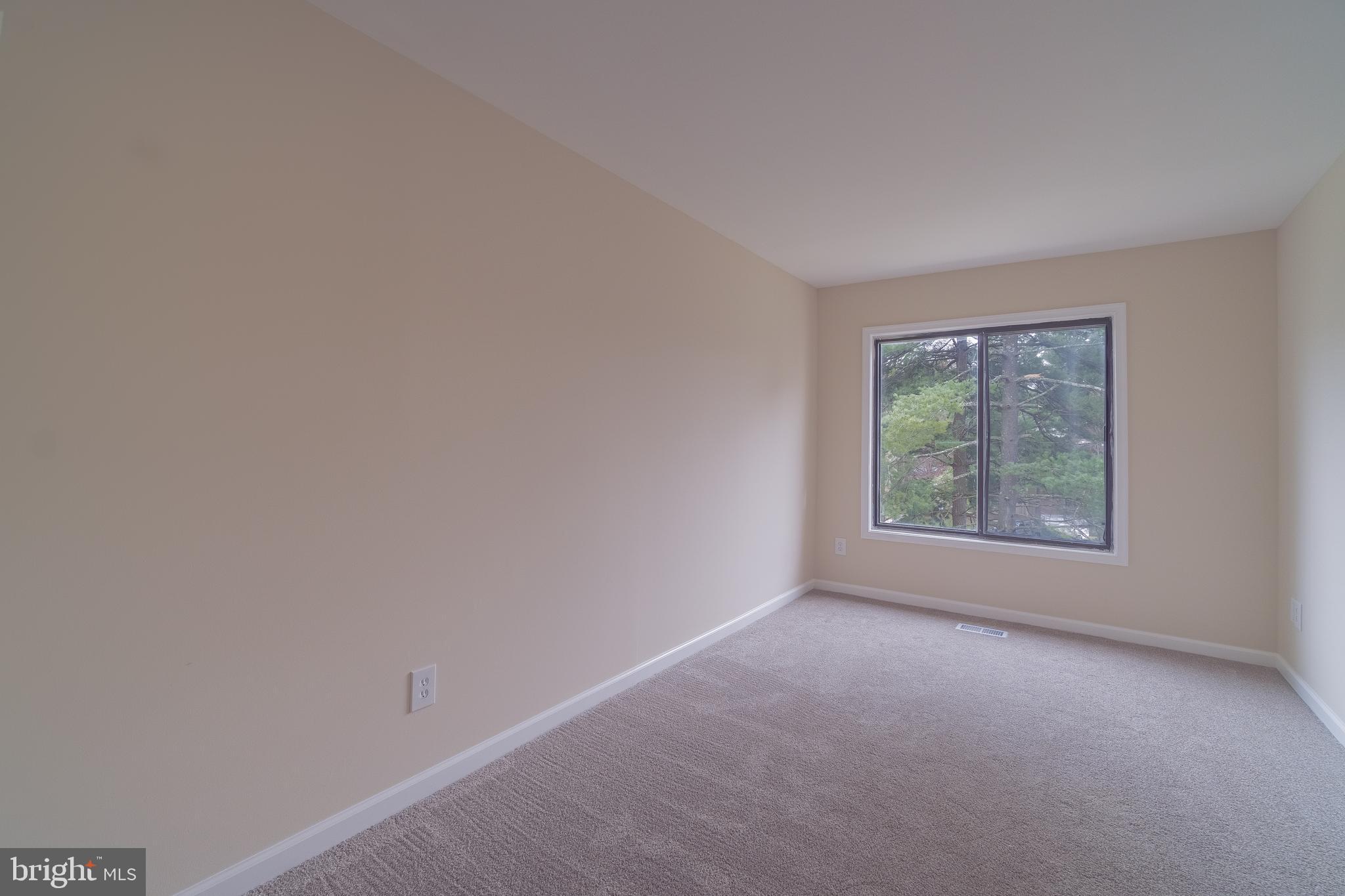 ESSEX PLACE - Residential