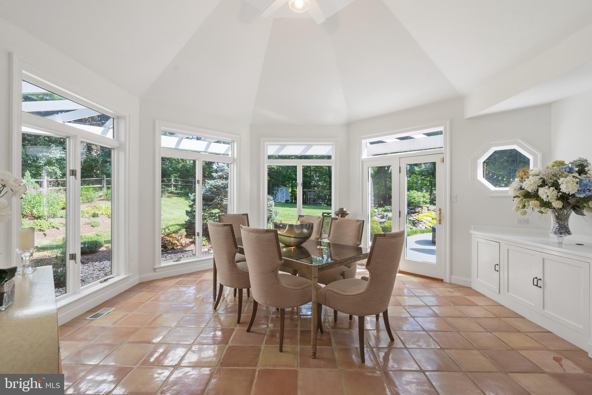 LEXINGTON ESTATES - Residential