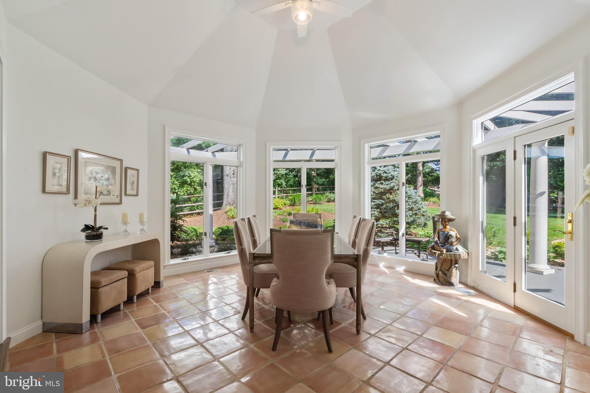 LEXINGTON ESTATES - Residential