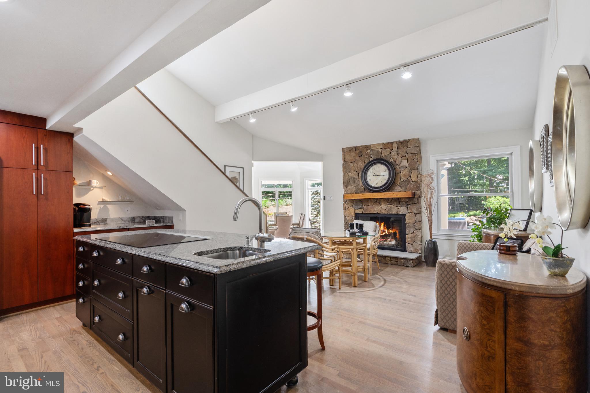 LEXINGTON ESTATES - Residential