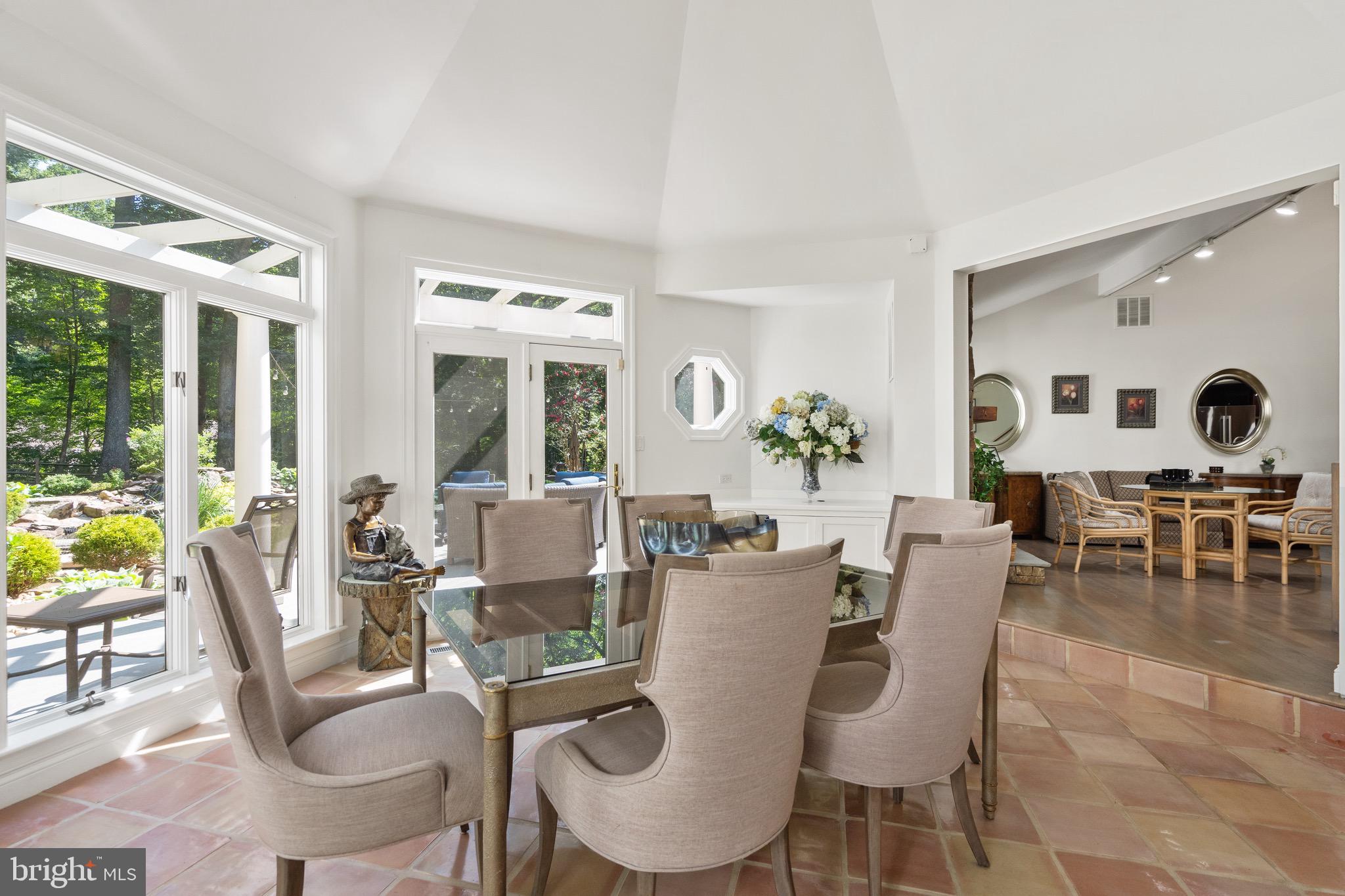 LEXINGTON ESTATES - Residential